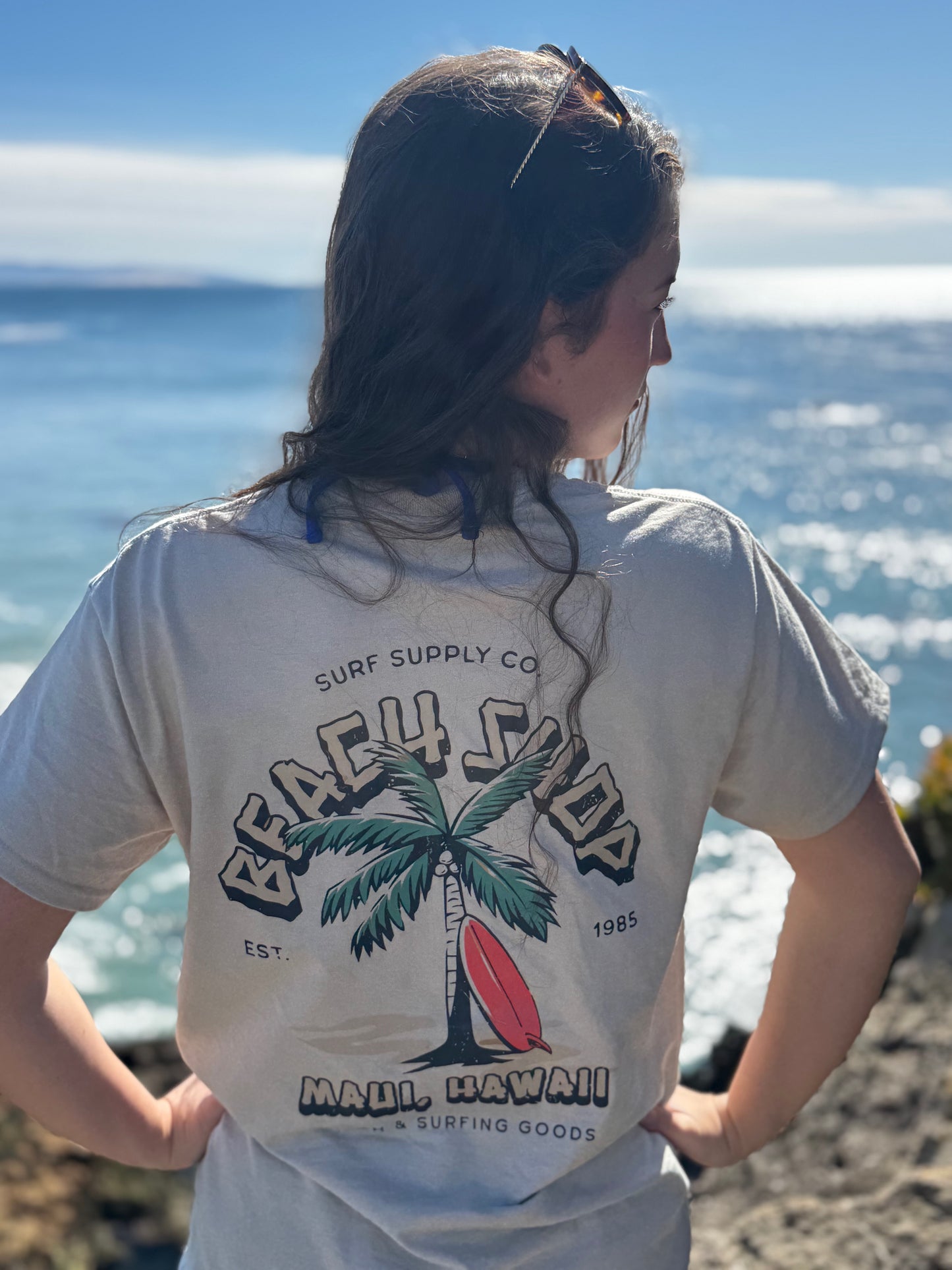 Maui Beach Shop T-Shirt 🌴🌊